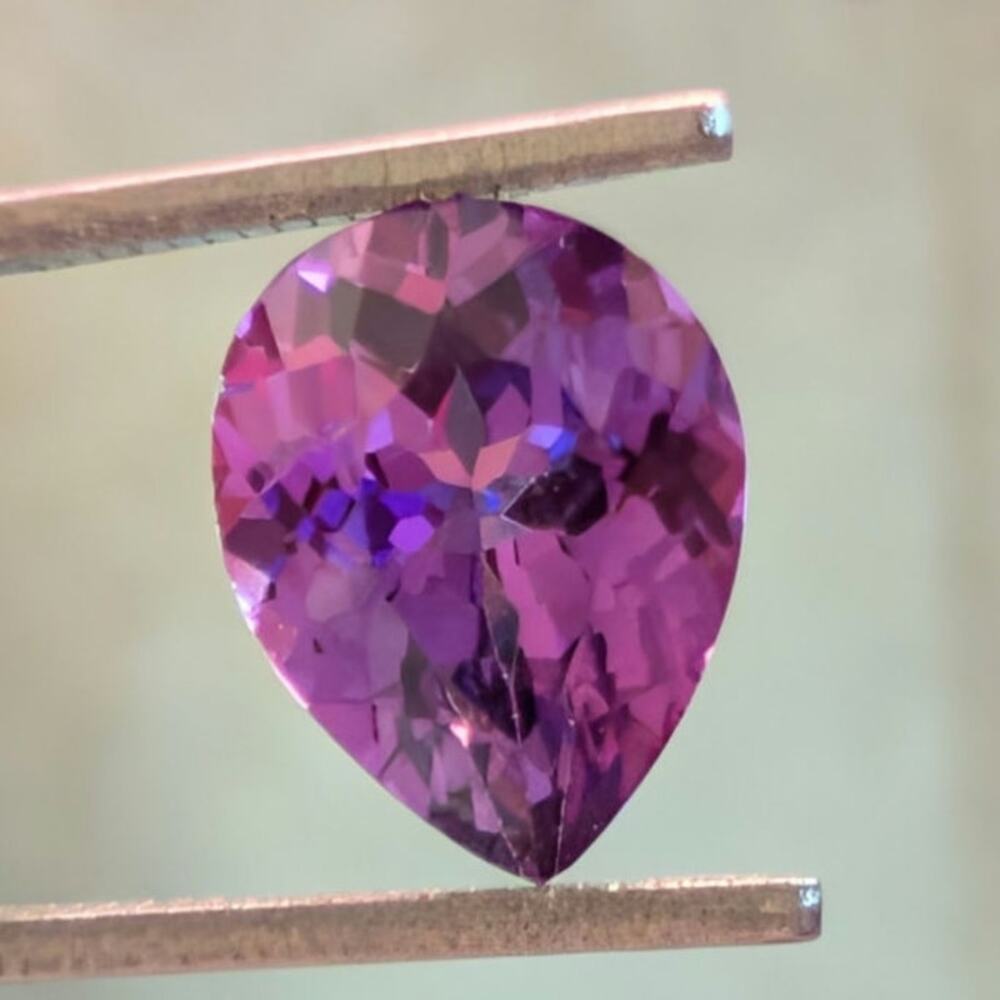 1.95 Carat Pear Cut Ceylon Purple Sapphire Loose Gemstone Recrystallized Gem - Picture 6 of 6